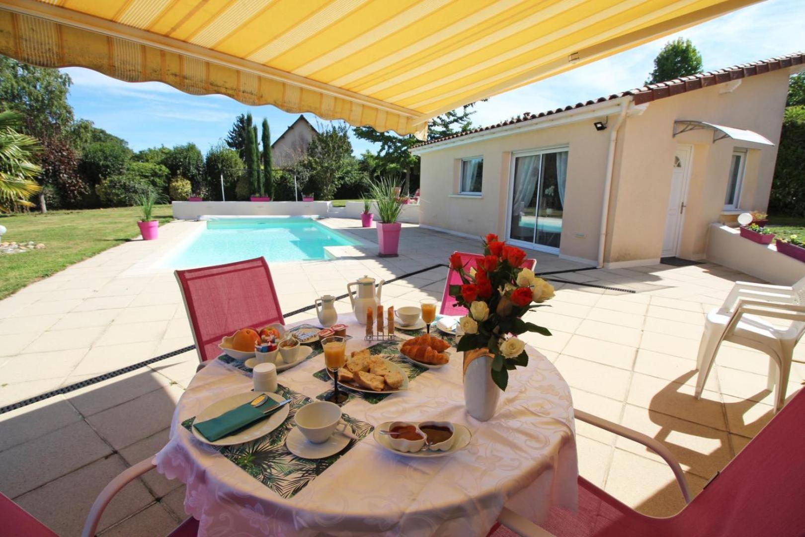 Bed and breakfast Les Carpes A Limoges Extérieur photo